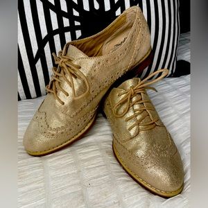 Gianni Bini Metallic Gold Wingtip Oxfords